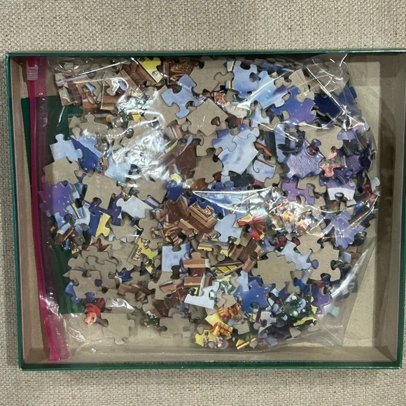 Christmas Town Square Jigsaw Puzzle - 500 Pieces - Find the Hidden Pictures - Picture 5 of 6